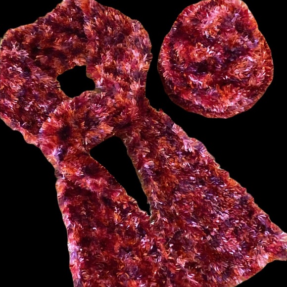 Eyelash Knit Hat and Scarf Set - Picture 2 of 12